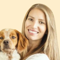 https://en.verified-reviews.com/app/uploads/2026/08/Ultrapremium-Sarah-Weiss-1.jpg